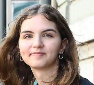 Τα κορίτσια της Νομικής Αθηνών που νίκησαν Κέμπριτζ και Οξφόρδη