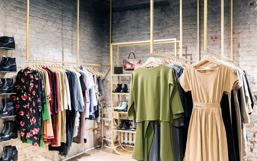 «Το TikTok με έκανε να το αγοράσω» – Το φαινόμενο των μικροτάσεων και ο μαζικός καταναλωτισμός